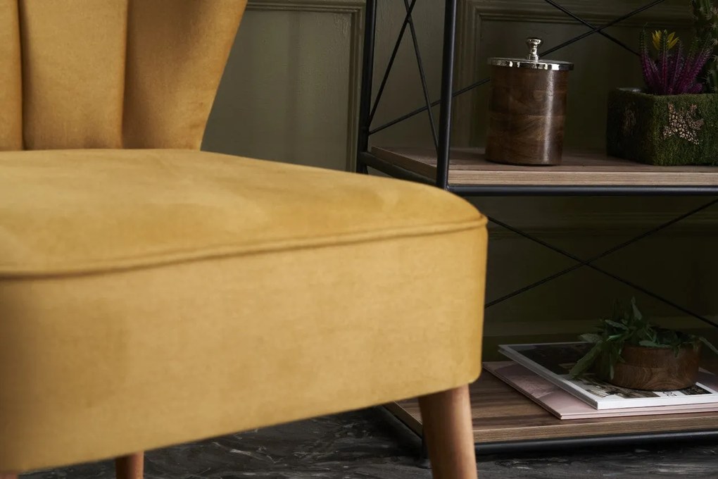 Cadeira de Orelhas Layla – Dourado – 65 cm x 80 cm x 65 cm