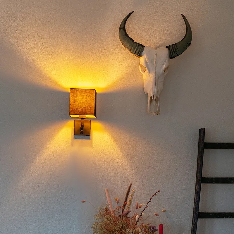 Candeeiro de Parede Preto com USB e Abajur Quadrado Preto - Combi 1