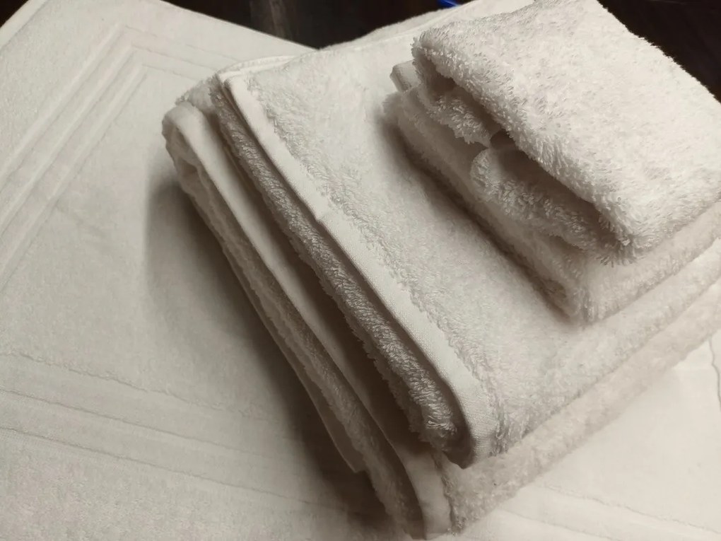 Toalhas Brancas 100% algodão fio singelo 600 gr.: Branco 48 unidades / toalha lavabo 30x30 cm