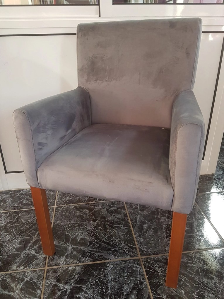 Cadeira ARQ Conti (Personalizavel)