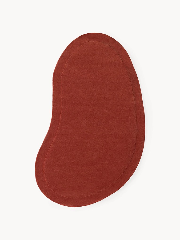 Tapete em lã artesanal com forma orgânica Kadey