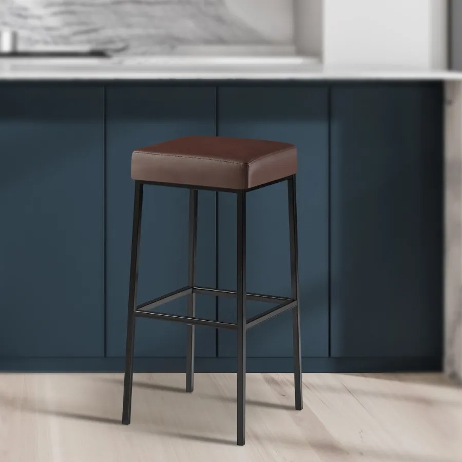 Banco de bar Montreal em couro sintético e com estrutura preta 37 x 83 x 37 cm Castanho