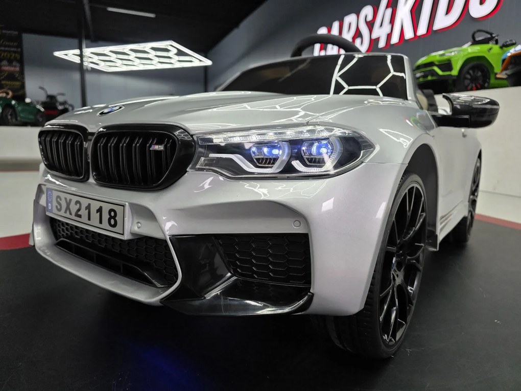 Carro elétrico para crianças BMW M5 24V Pneus EVA, Assento de couro sintético Cinza metálico
