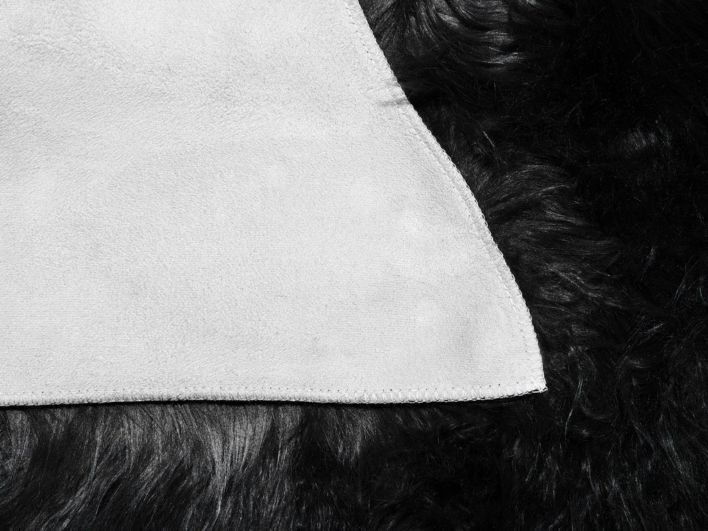 Pele sintética de ovelha preta MUNGO Beliani