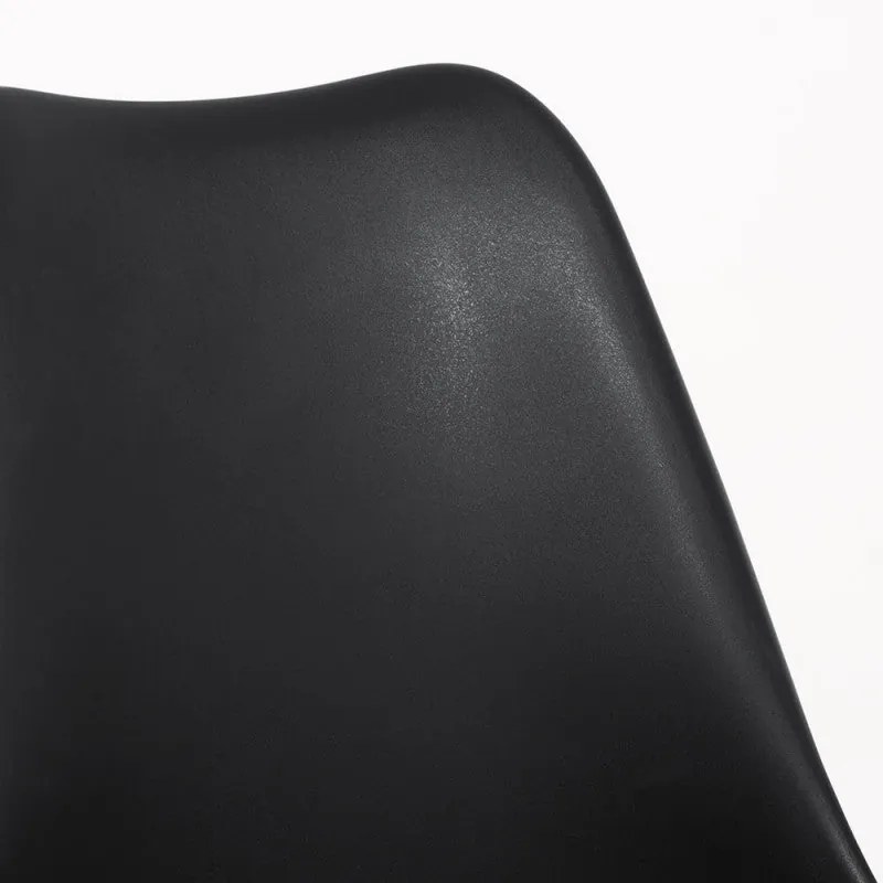 Cadeira Lena com Assento Almofadado - Preto - Design Nórdico