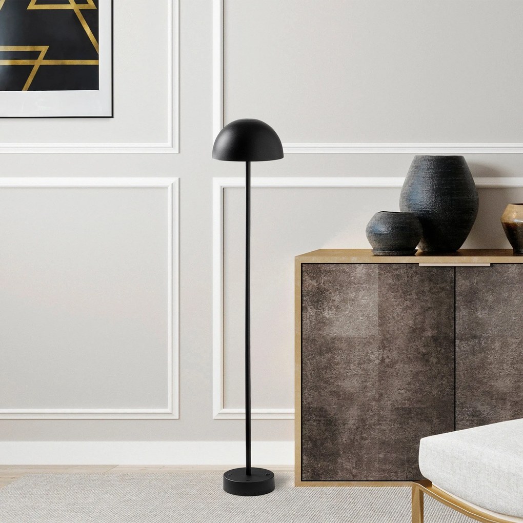 Candeeiro de Pé Sept – Preto – Diâmetro: 20 cm Altura: 115 cm