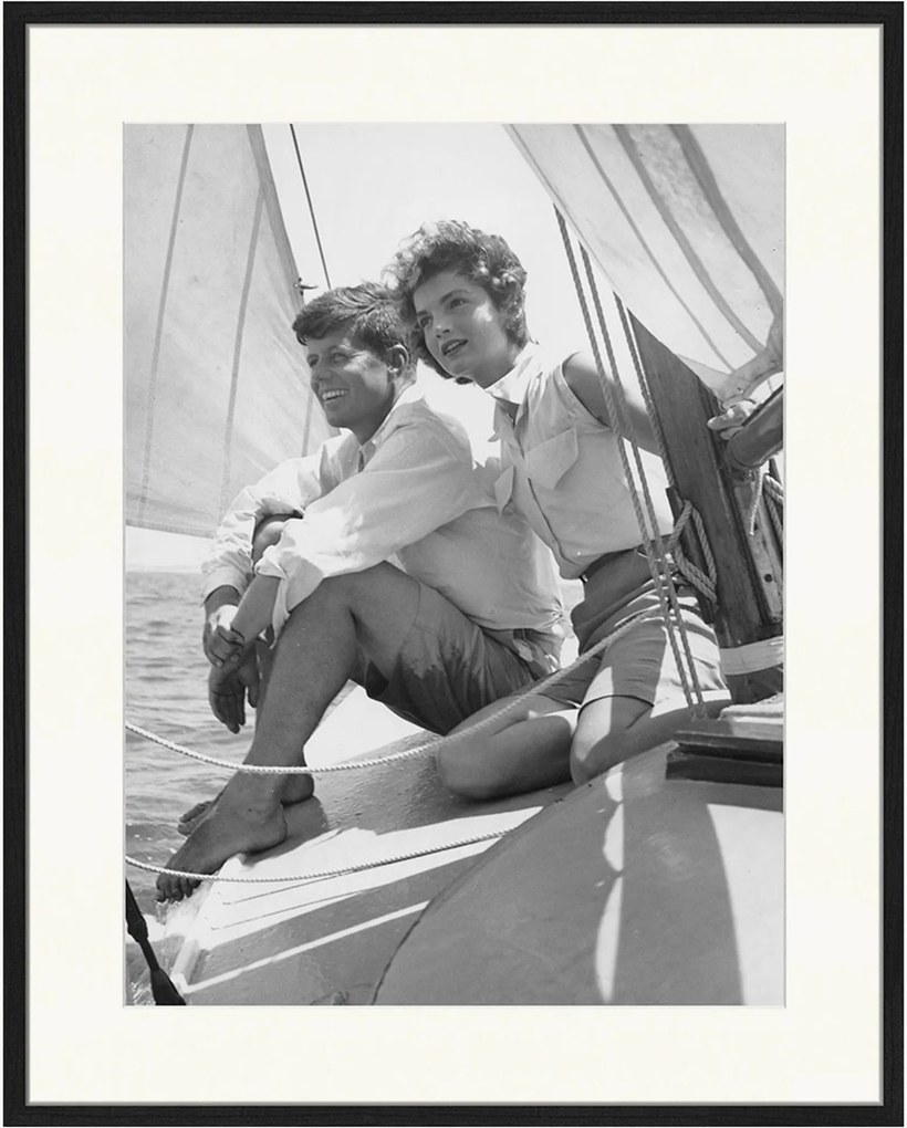 Impressão digital emoldurada John & Jackie Kennedy Sailing