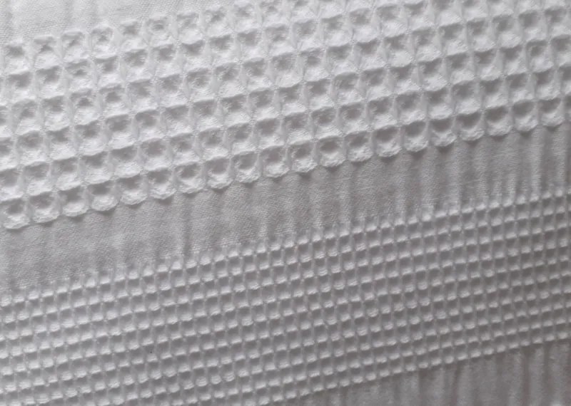 COLCHA DE VERÃO COM FOLHOS - COLCHA NINHO DE ABELHA- COLCHA DE VERÃO COR BRANCO: 1 Fronha vazia 50x70 cm