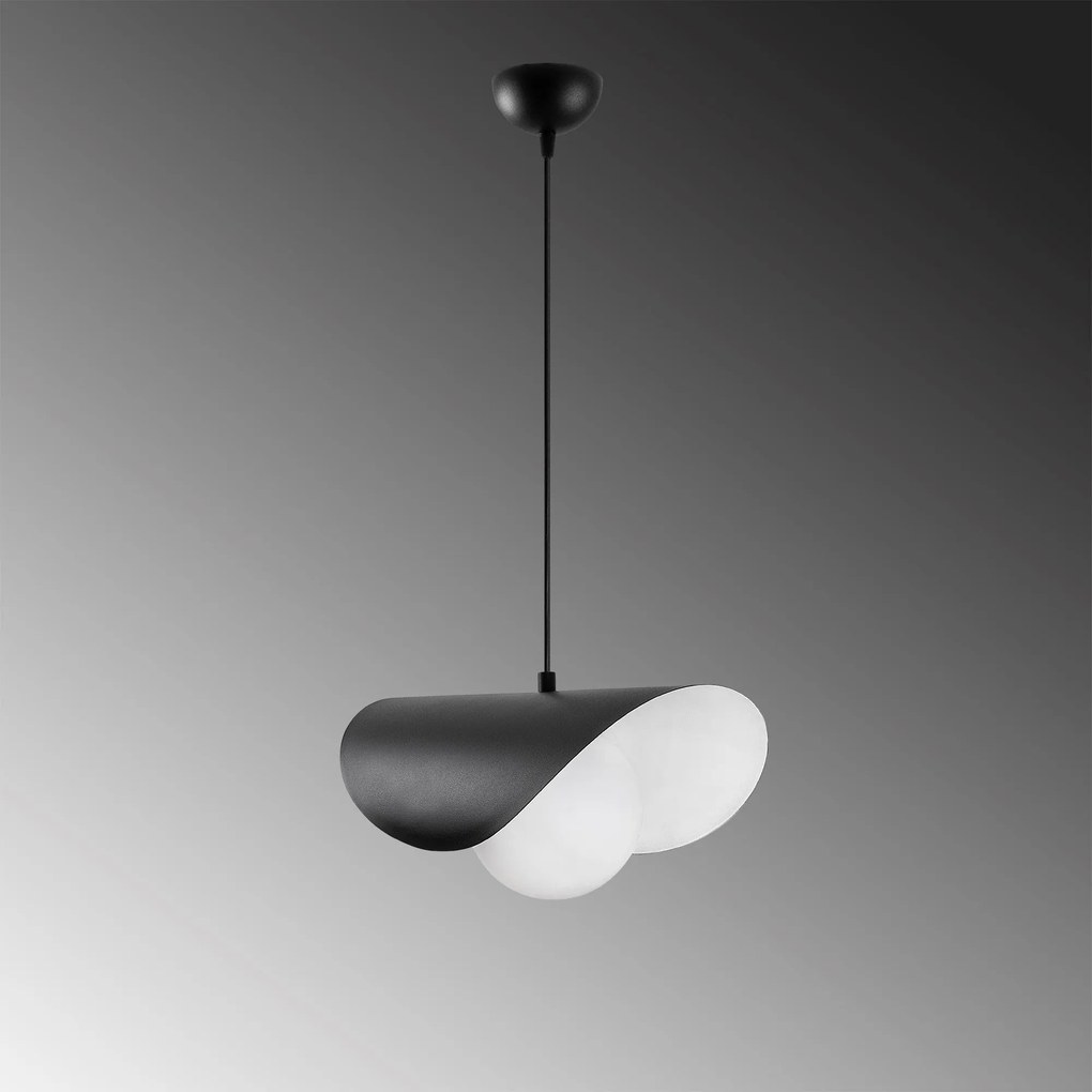 Chandelier Camel 6 – Preto/Branco – 32 x 38 cm