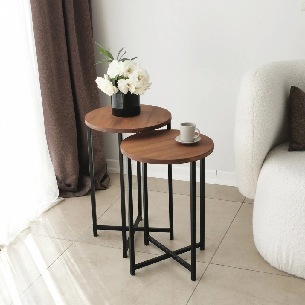 Mesa de Centro Neta – Carvalho – Grande: 35x55x35 cm / Pequena: 35x50x