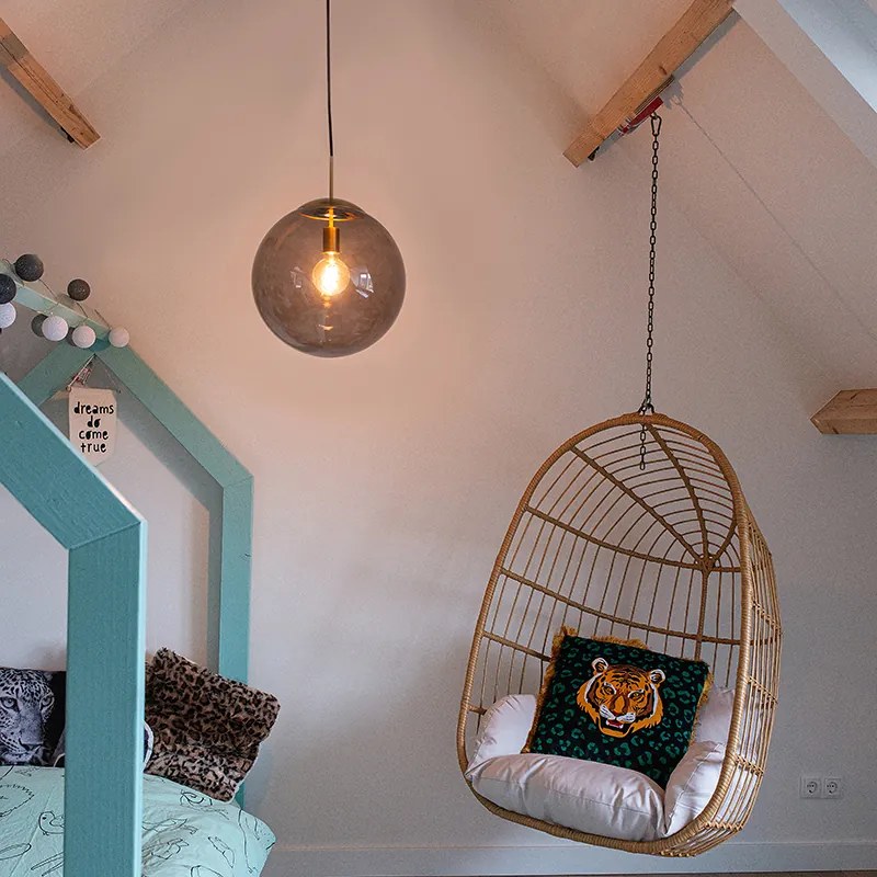 Candeeiro de suspensão moderno latão com vidro fumê 40 cm - Ball