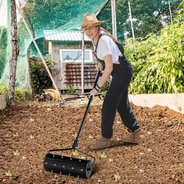 Rolo para Relva com arejador de relva com rolo de 44 cm Cabo amovível de 128 cm e dentes para jardim Preto