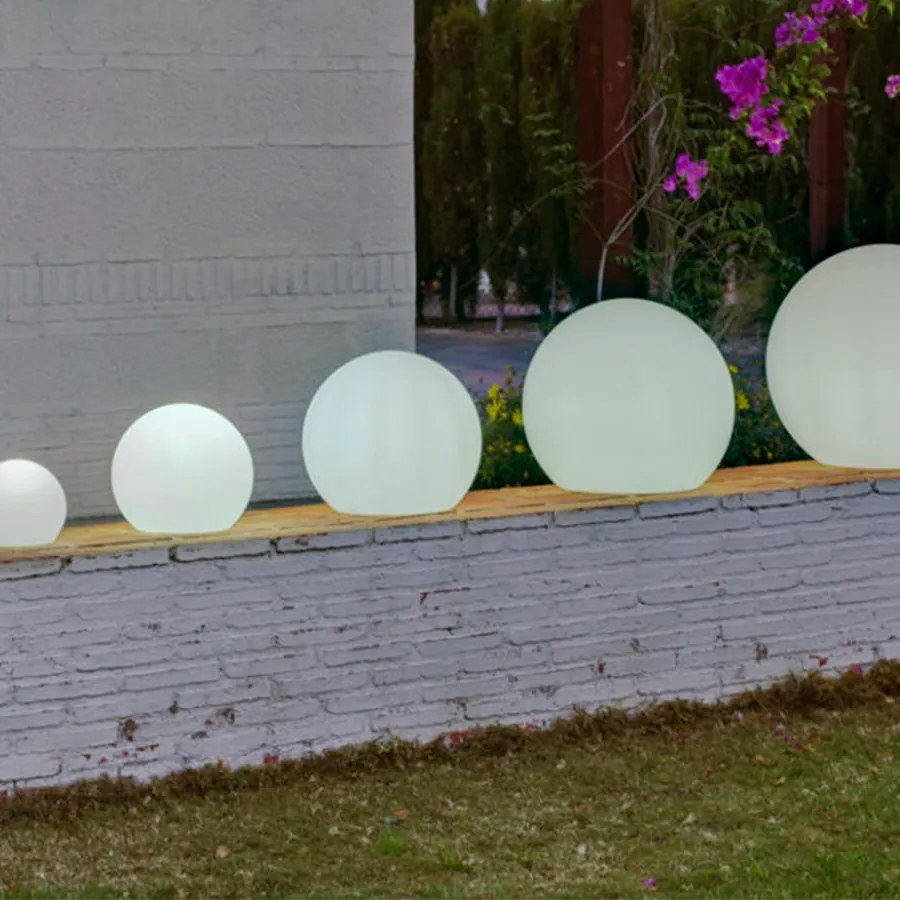 BOLA ILUMINADA BULY 40 CM COM LUZ LED BRANCO QUENTE COM CABO HOTEL, CASA, JARDIM, RESTAURANTE, BAR