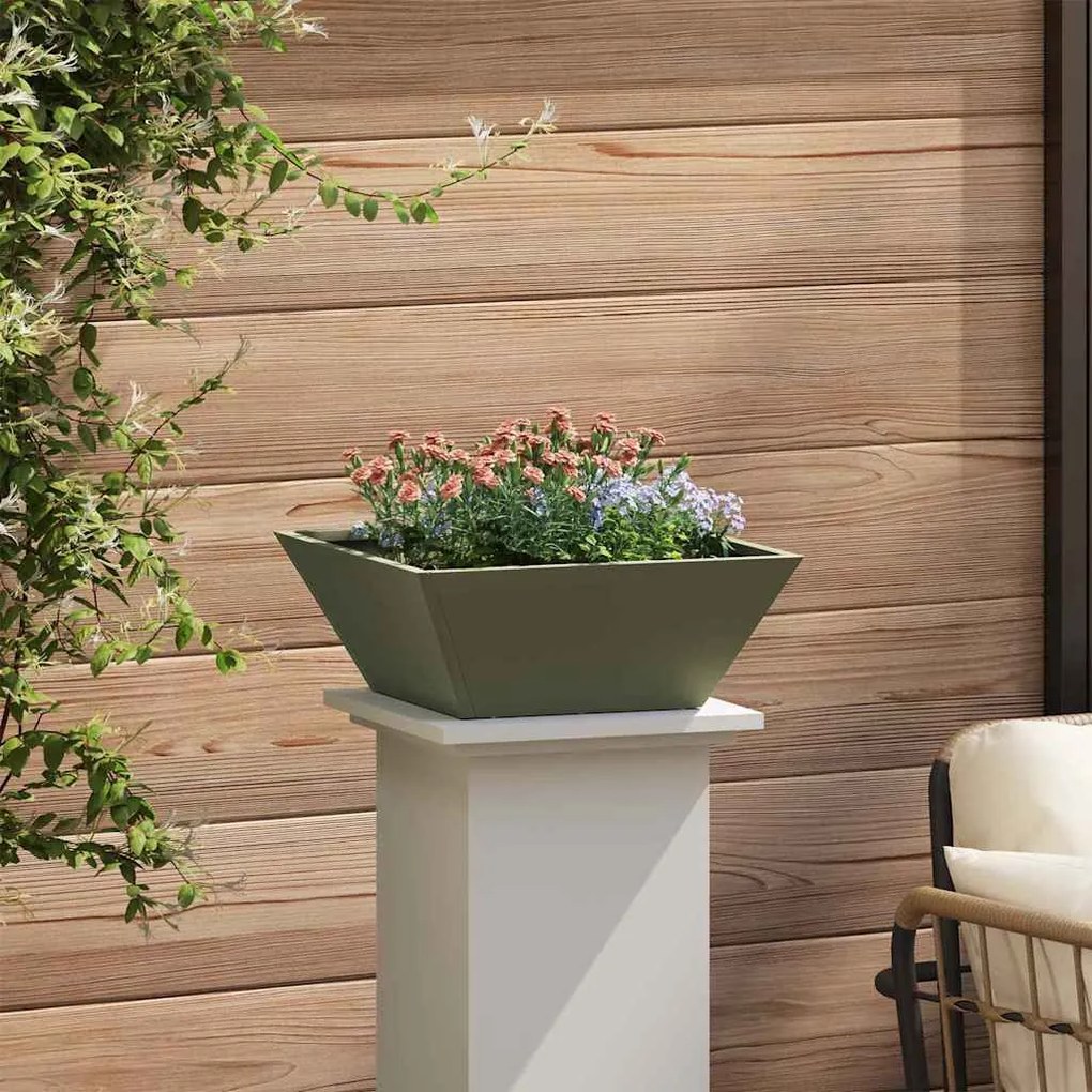 Conjunto de 5 Vasos de Jardim Verde-Azeitona da , medindo 40 x 40 x 15