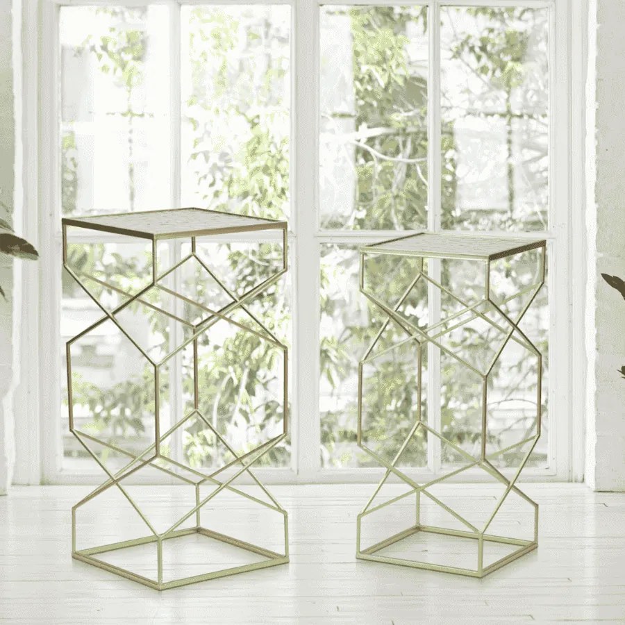 CONJUNTO DE 2 MESAS DE APOIO DOURADAS 31,5X31,5X68-28X28X64 CM