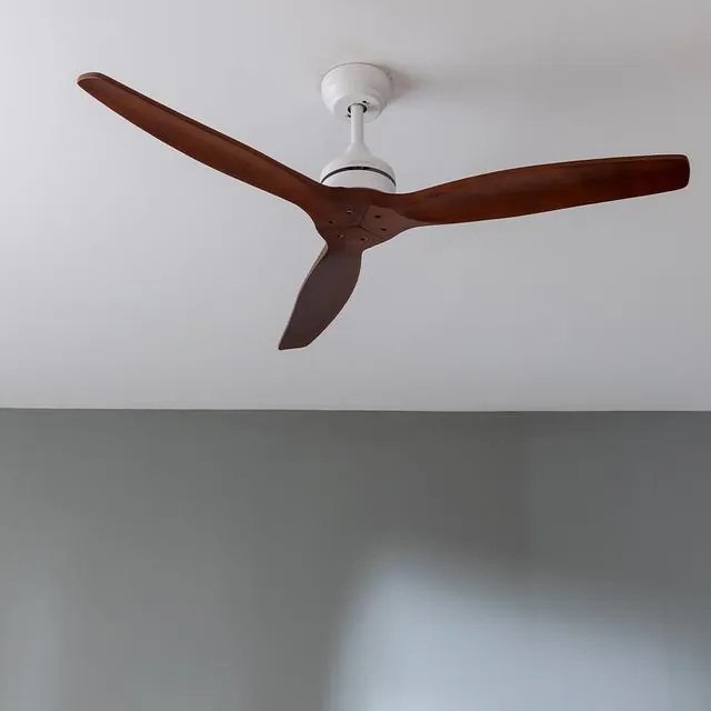 Ventoinha de teto EnergySilence Aero 5270 White&amp;BlackWood de 40 W e 52’’ com motor DC, controlo remoto