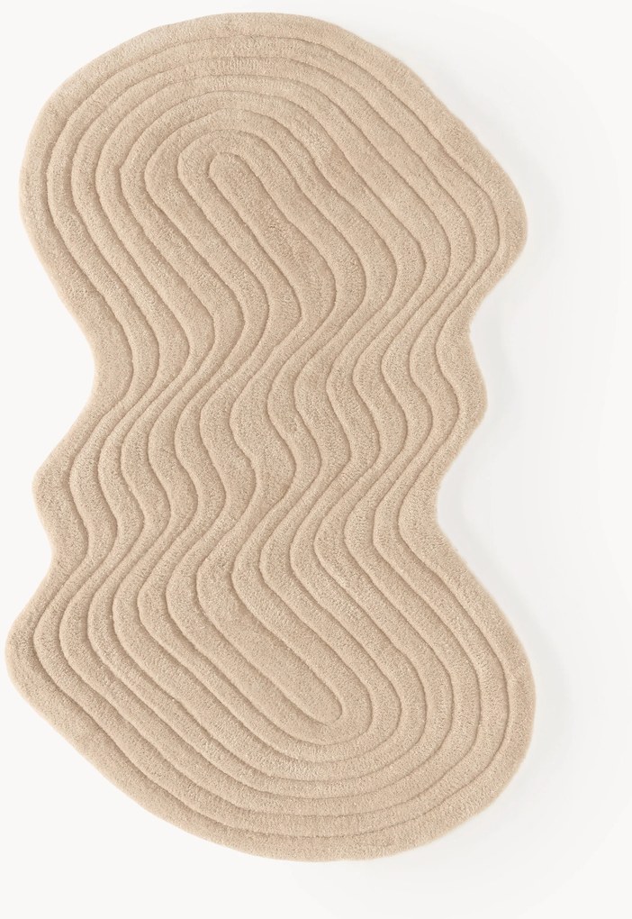 Tapete em lã artesanal com forma orgânica Aliza