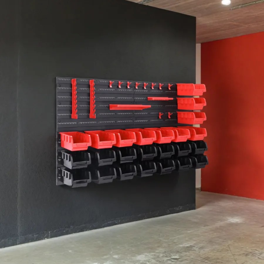 Prateleira de parede com 43 caixas empilháveis e suportes para ferramentas 54 x 95 cm Preto + Vermelho