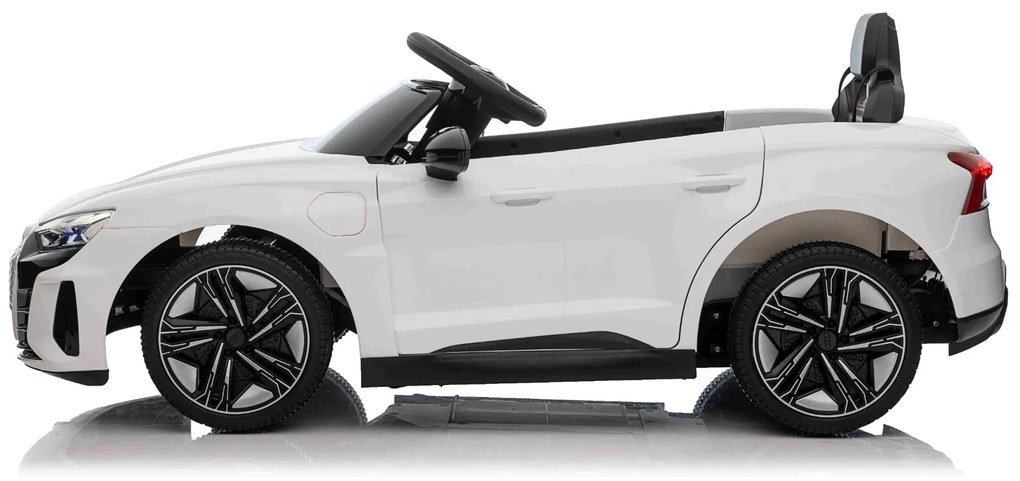 Carro elétrico para crianças Audi RS E-tron GT 12V, controlo remoto, USB / AUX, Bluetooth, bateria de lítio, luzes LED licença ORIGINAL Branco