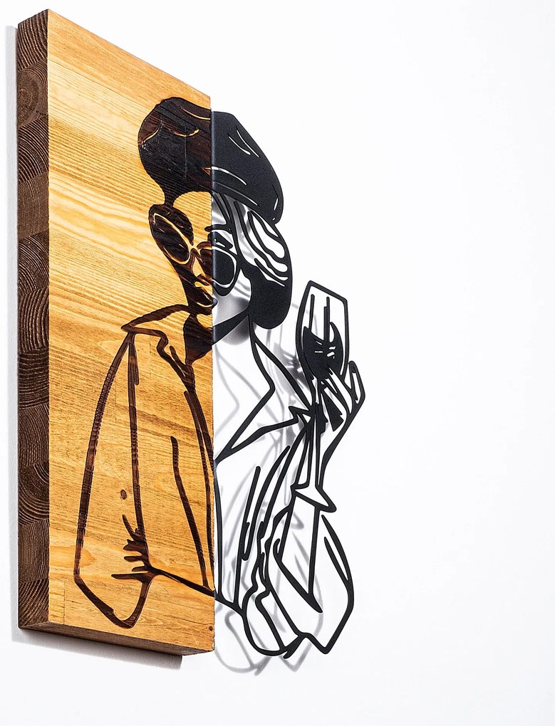 Acessório Decorativo de Parede Woman 2 – Preto e Nogueira Clara – 39 x