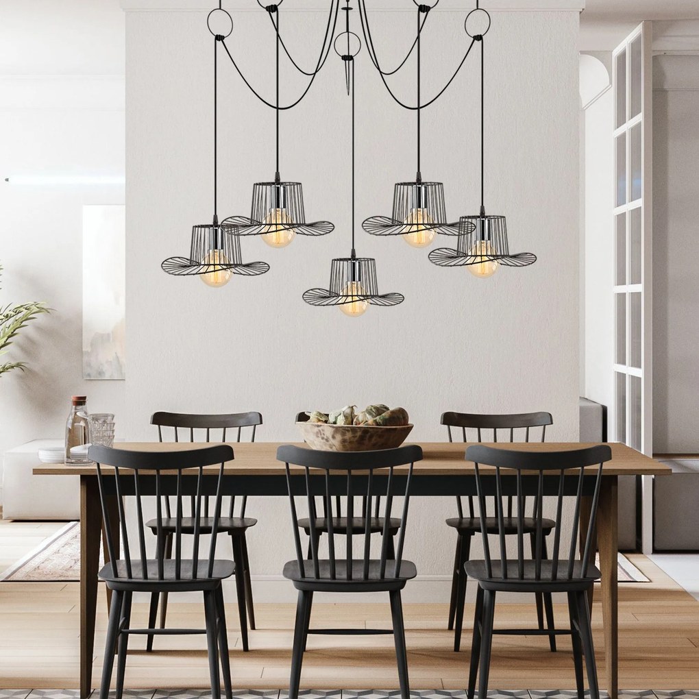 Chandelier Tel – Preto – Diâmetro 138 cm x Altura 122 cm