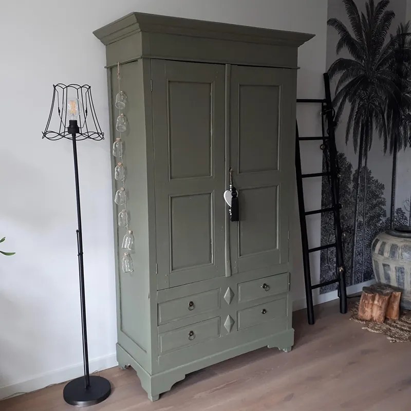 Abajur de metal preto 30/26 - Granny Frame