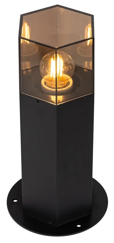 Candeeiro de pé exterior preto com abajur hexagonal em vidro fumê 30cm - Denmark Moderno