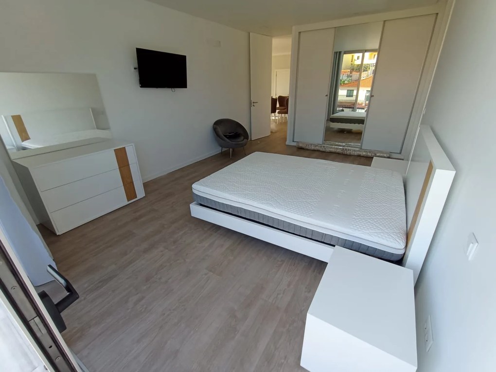 Quarto Jolie 4323 (Cama + 2x mesa cabeceira + comoda  + espelho | Lacado | Personalizavel )