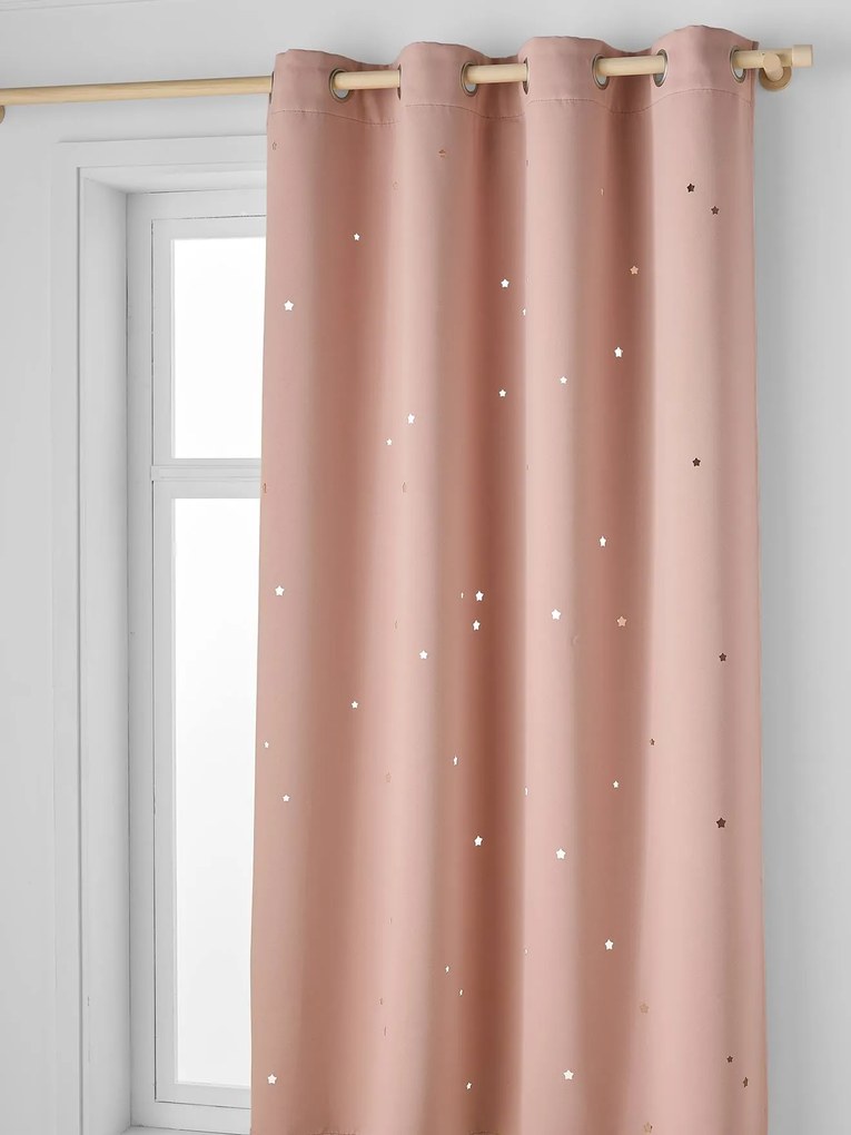 Cortinado com ilhós, opaco e com motivos perfurados rosado