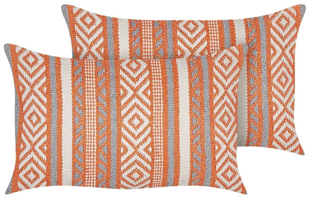 Conjunto de 2 almofadas decorativas em algodão laranja e branco com padrão geométrico 30 x 50 cm INULA Beliani