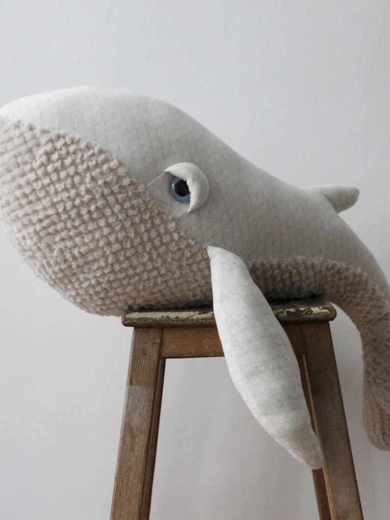 Almofada de peluche artesanal Whale