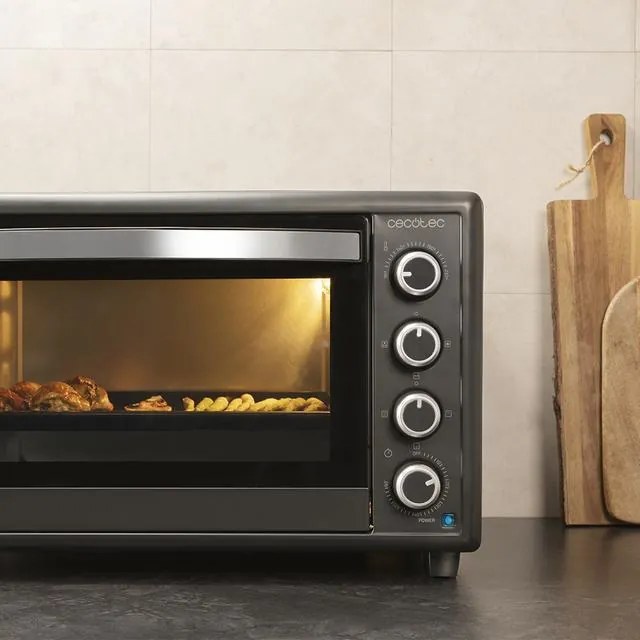 Mini-Forno com capacidade de 60 litros Bake&Toast 6090 Black Gyro, 12 funções combináveis, alta potência de 2200 W e espeto rotativo Preto