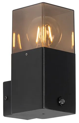 Candeeiro de parede exterior preto IP44 com sensor crepuscular - Dinamarca