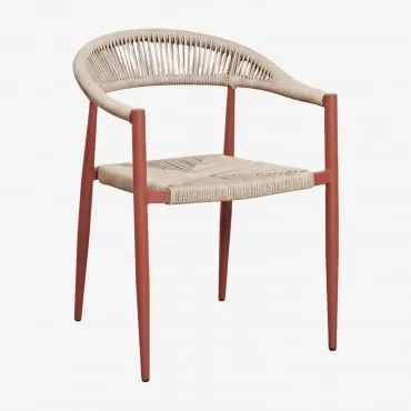 Cadeira De Jardim Empilhável Com Apoios De Braços Em Alumínio E Rattan Sintético Amatria Tapioca Bege - Terracota - Sklum
