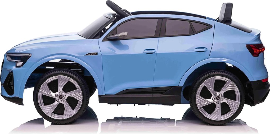 Carro elétrico para crianças Audi E-tron Sportback 12V, comando remoto 2,4 GHz, entrada USB/AUX, suspensão, bateria de lítio, luzes LED, 2 motores de
