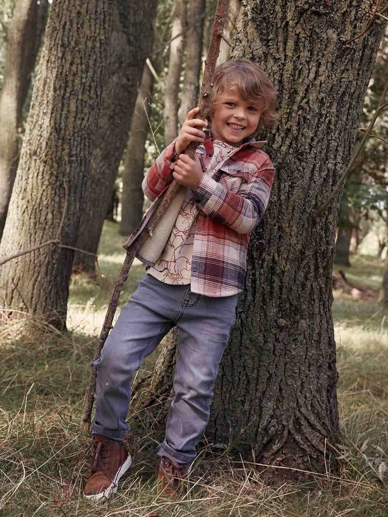 Jeans modelo loose com gancho descido, para menino ganga cinzenta