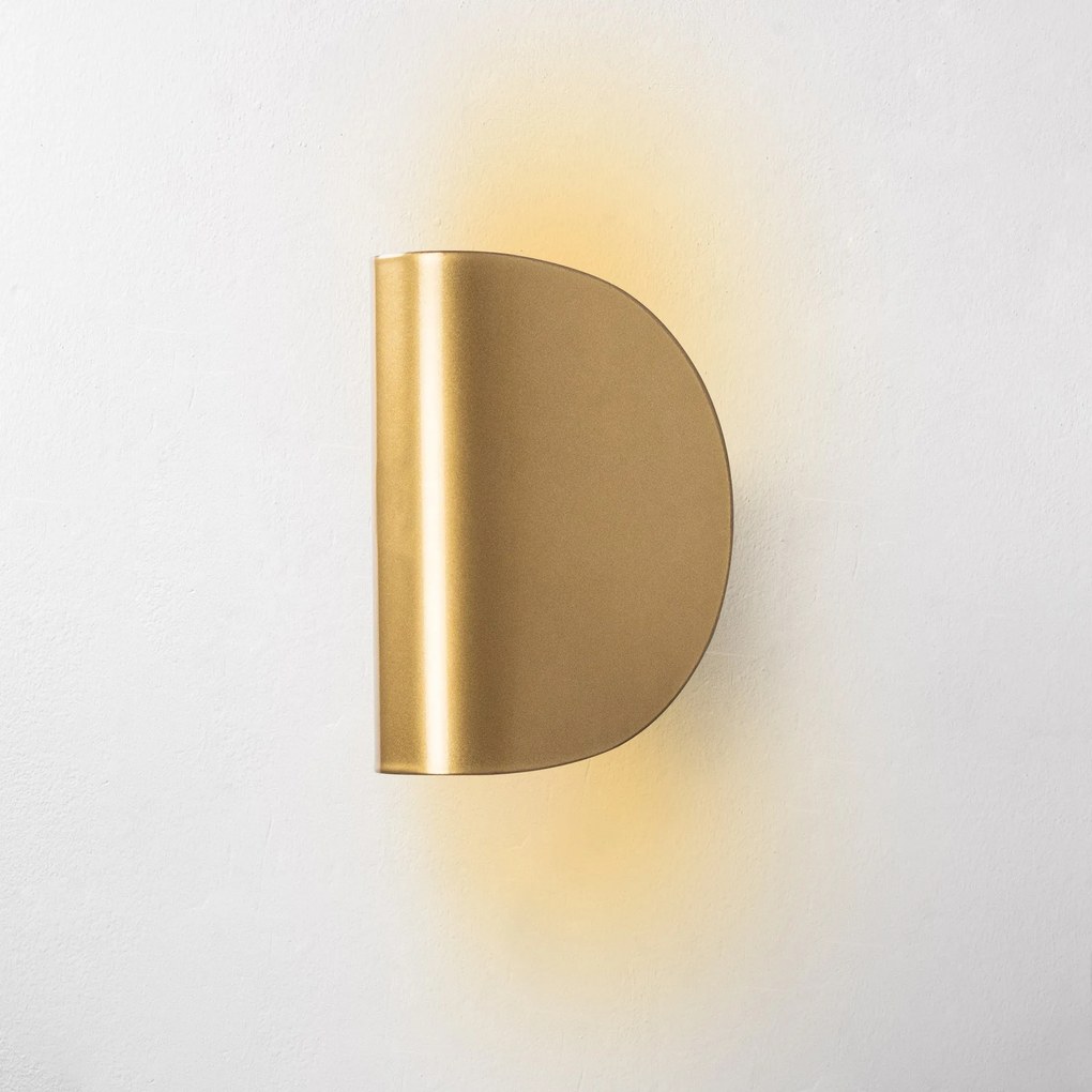 Candeeiro de Parede Heybe – Dourado – 17x12x13 cm