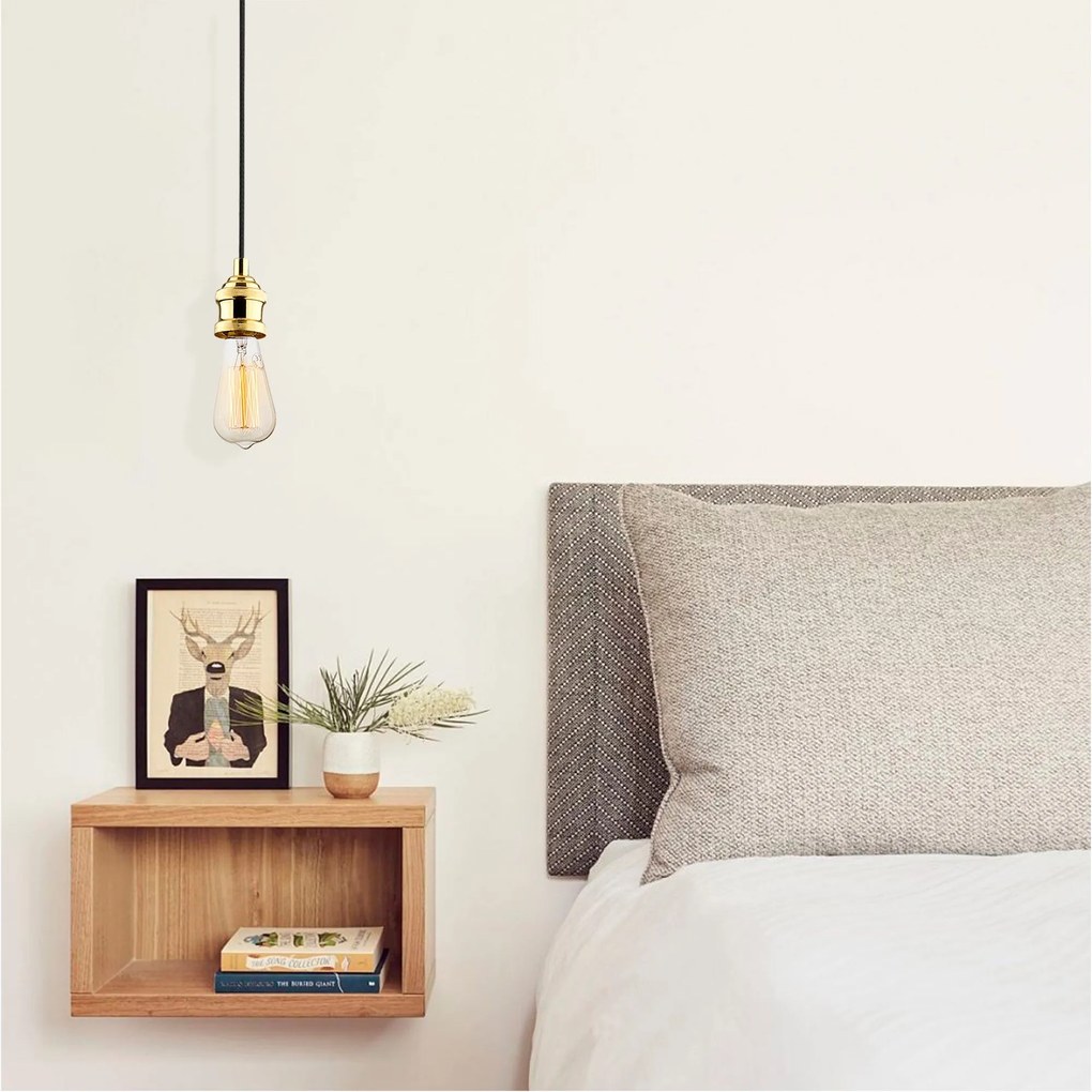 Candeeiro de Teto Kabluni – Dourado – Diâmetro 6 cm, Altura 102 cm
