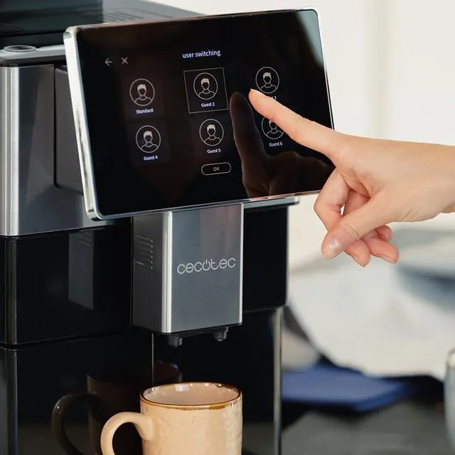 Cafeteira automática Cremmaet Tempo com tela TFT de 7"