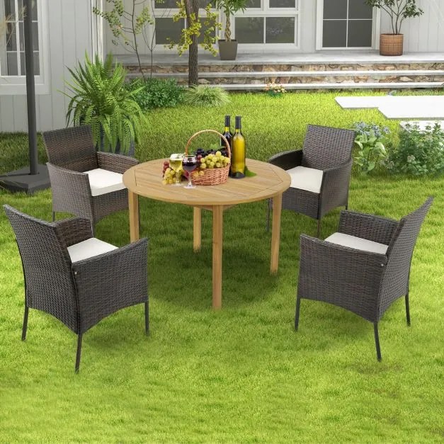 Conjunto de 4 cadeiras jardim de vime de rattan PE com almofadas de assento macias Estrutura metálica resistente Apoios de braços curvos para Jardim m