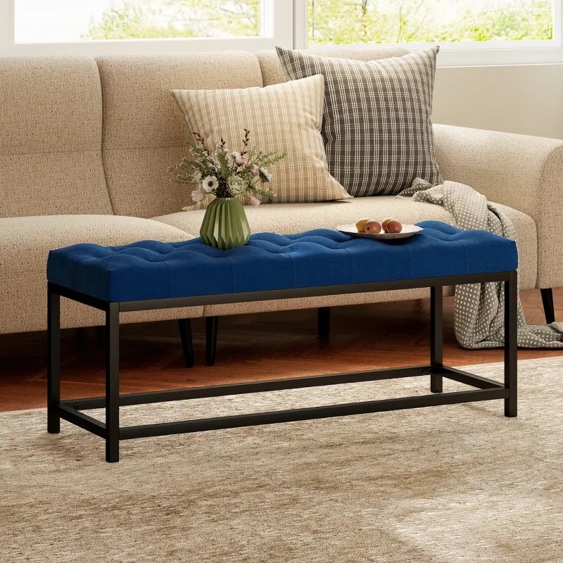 Banco entrada ou ao Pé da Cama Estofado em Veludo Design Capitoné Base de Metal Banco para Quarto Entrada Sala 117x40x48 cm Azul Escuro