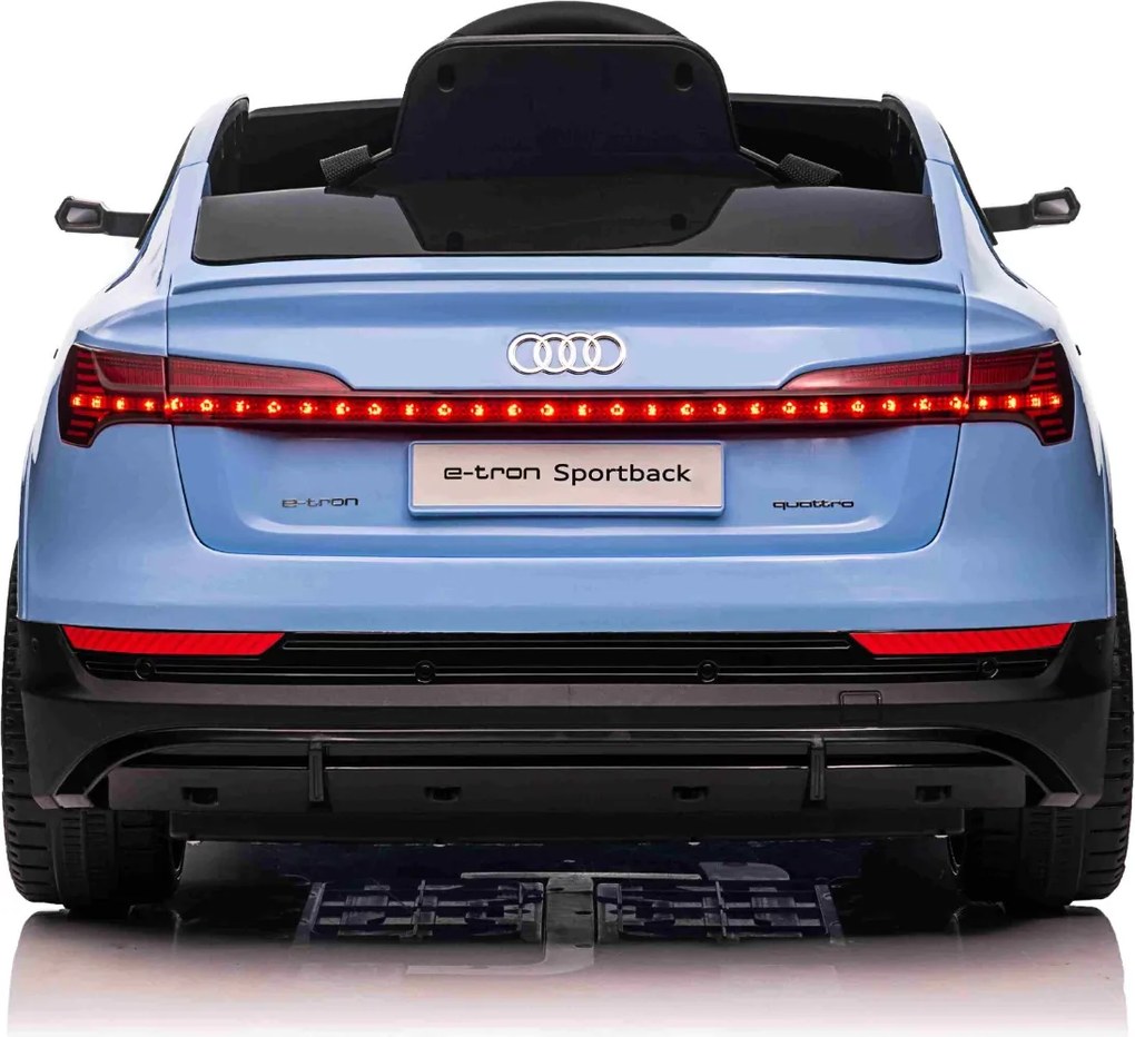 Carro elétrico para crianças Audi E-tron Sportback 12V, comando remoto 2,4 GHz, entrada USB/AUX, suspensão, bateria de lítio, luzes LED, 2 motores de
