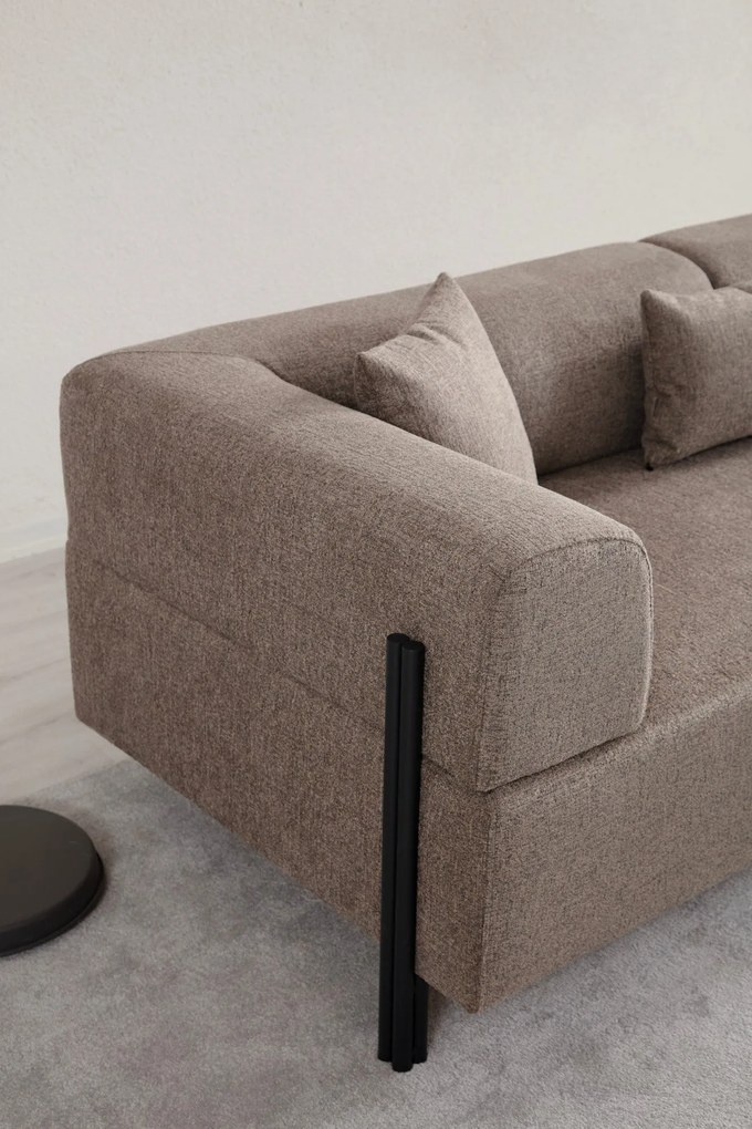 Sofá de 3 Lugares Gio – Castanho – 225 cm x 93 cm x 75 cm