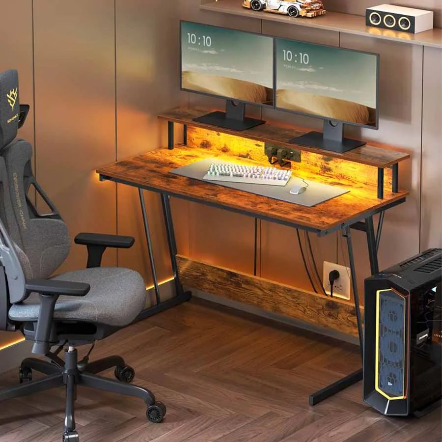 Secretária com iluminação LED, 2 tomadas e 2 portas USB e com suporte para monitor 55 x 135 x 76 cm castanho vintage