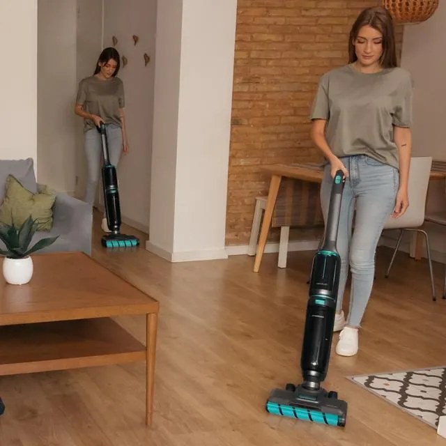 Esfregona elétrica sem fios FreeGo Wash&Vacuum Spray