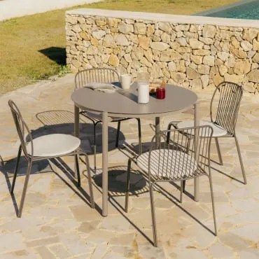 Conjunto De Mesa Redonda Ø110 Cm Em Alumínio Elton E 4 Cadeiras De Jardim Em Aço Anerina Moka Brown - Sklum
