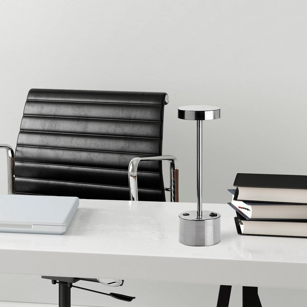 Candeeiro de Mesa Keyf – Cromado – Diâmetro 9 cm, Altura 28 cm