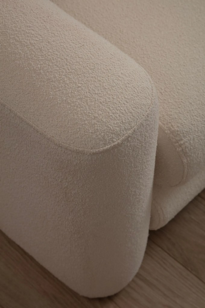 Cadeira Wing Lily – Creme – 98x97x73 cm