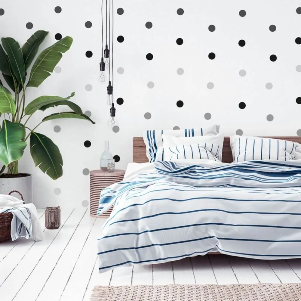 Parede com pontos para o quarto - pontos em pretos