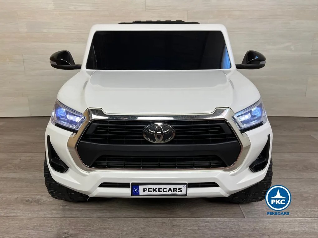 Carro eletrico crianças Toyota Hilux 12v 2.4G com Ecrã Tactil MP4 Branco